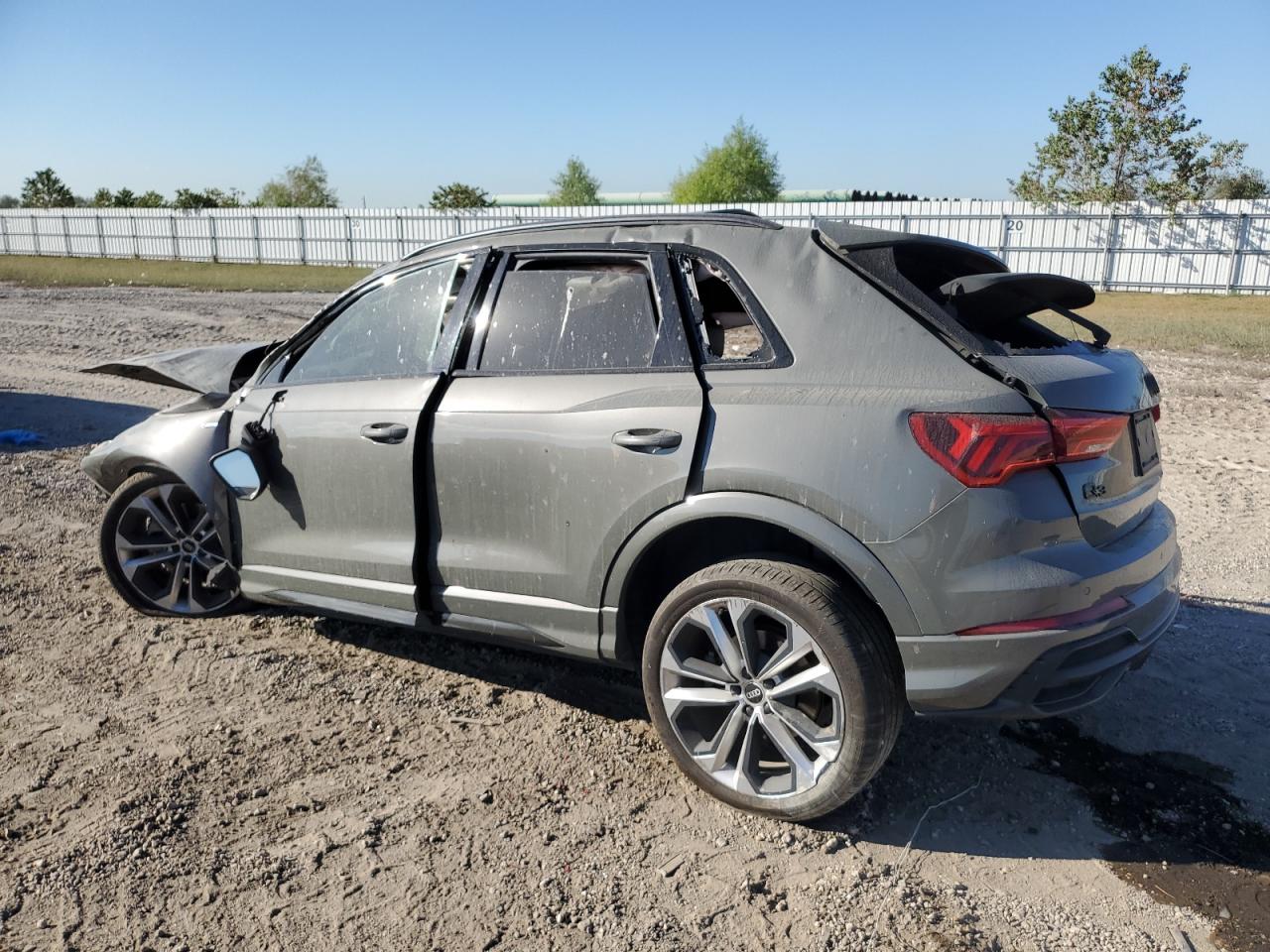 2022 Audi Q3 - Image 2