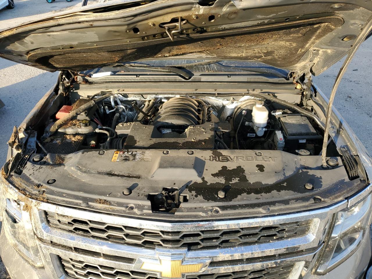 2018 Chevrolet Suburban C1500 Lt VIN: 1GNSCHKC8JR183481 Lot: 77733624