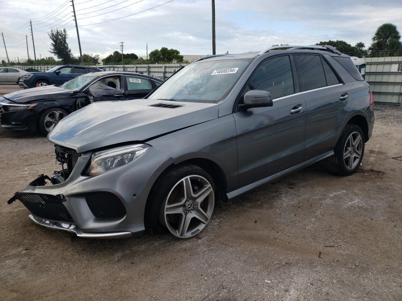 4JGDA5JB7HA961160 2017 MERCEDES-BENZ GLE - Image 1