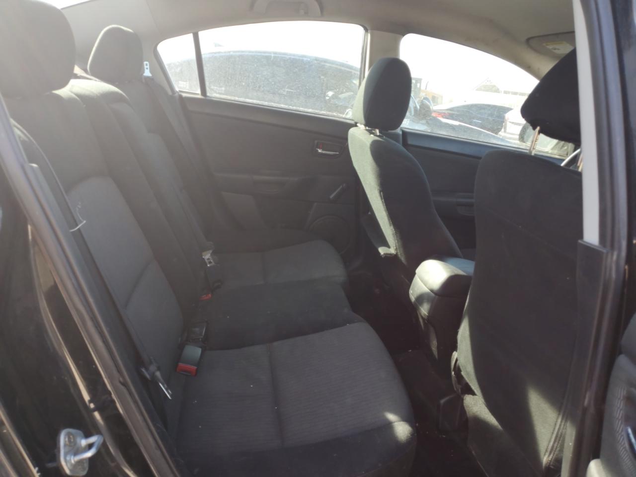 2009 Mazda 3 - Image 11