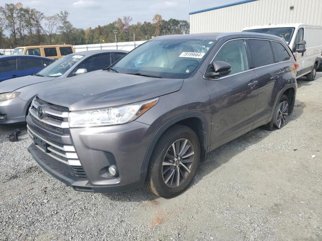 2018 Toyota Highlander Se