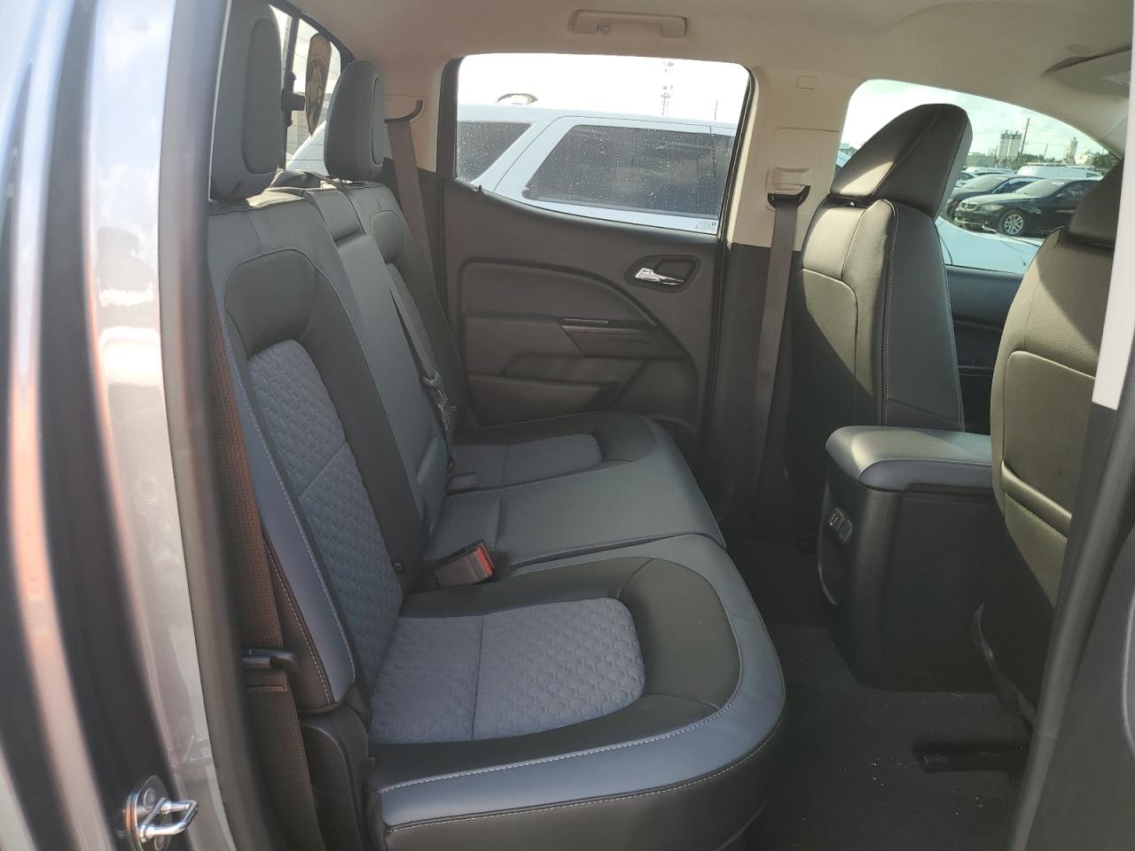 2022 Chevrolet Colorado - Image 10