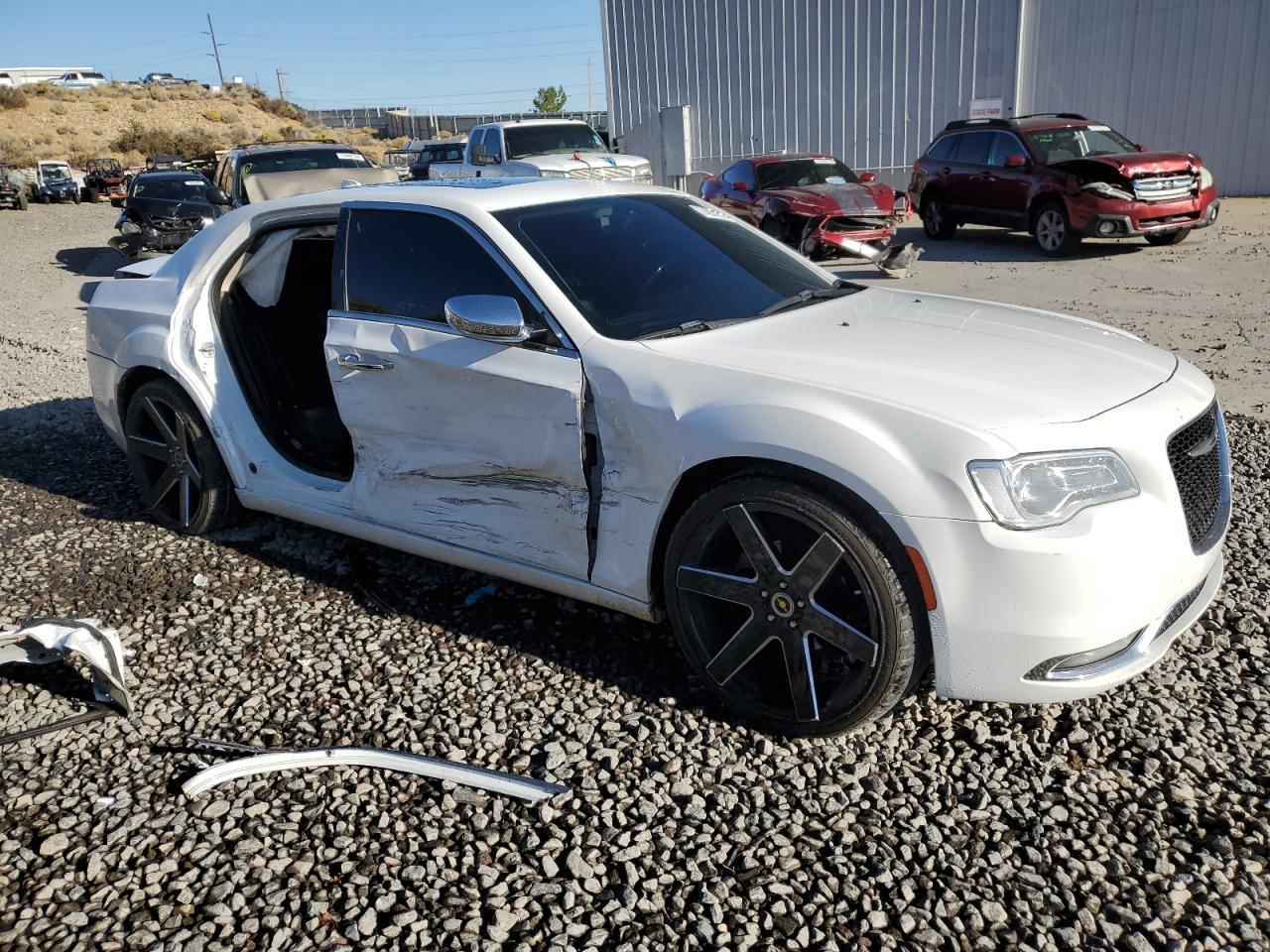 2016 Chrysler 300 - Image 4