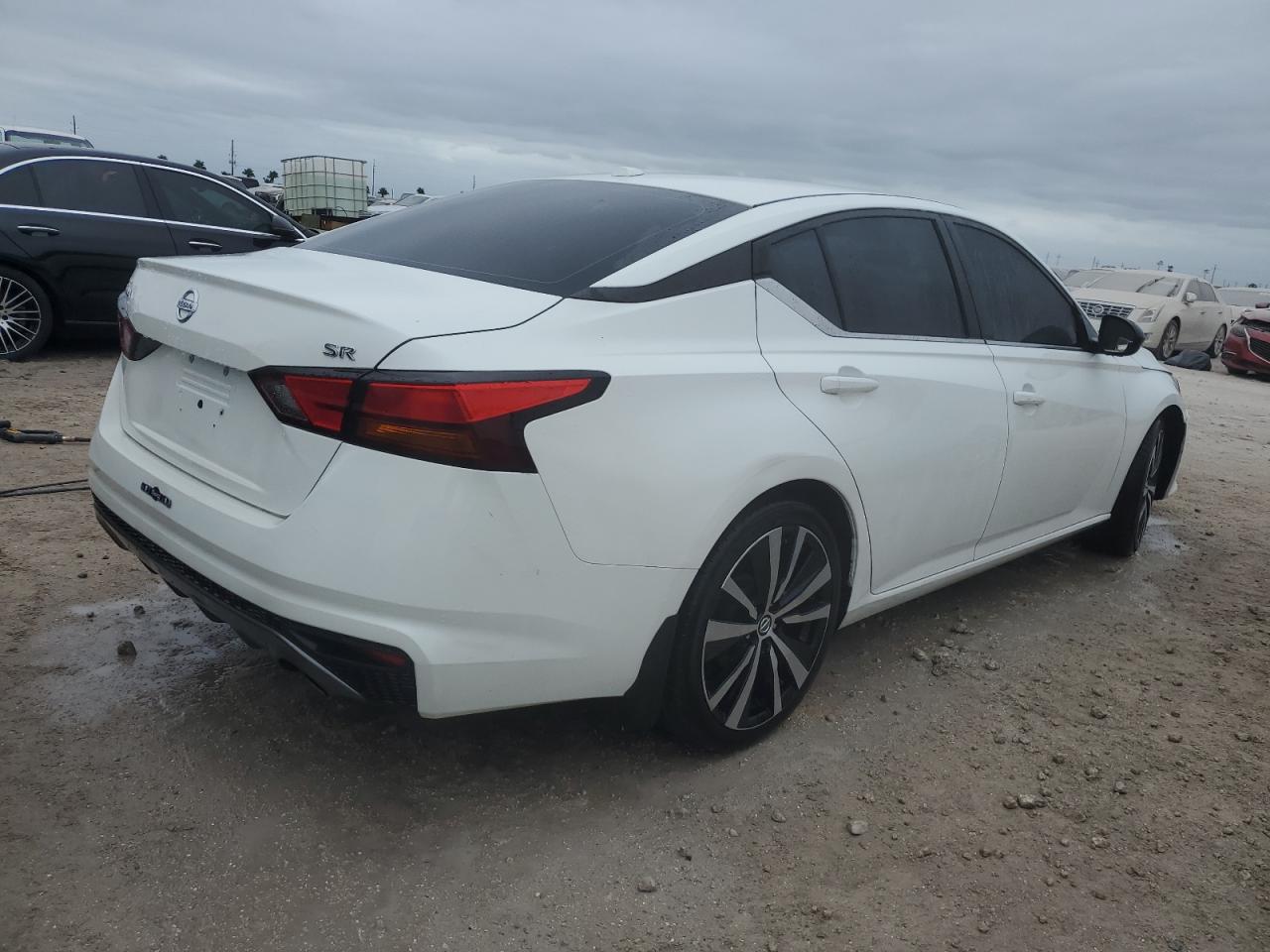 2019 Nissan Altima - Image 3