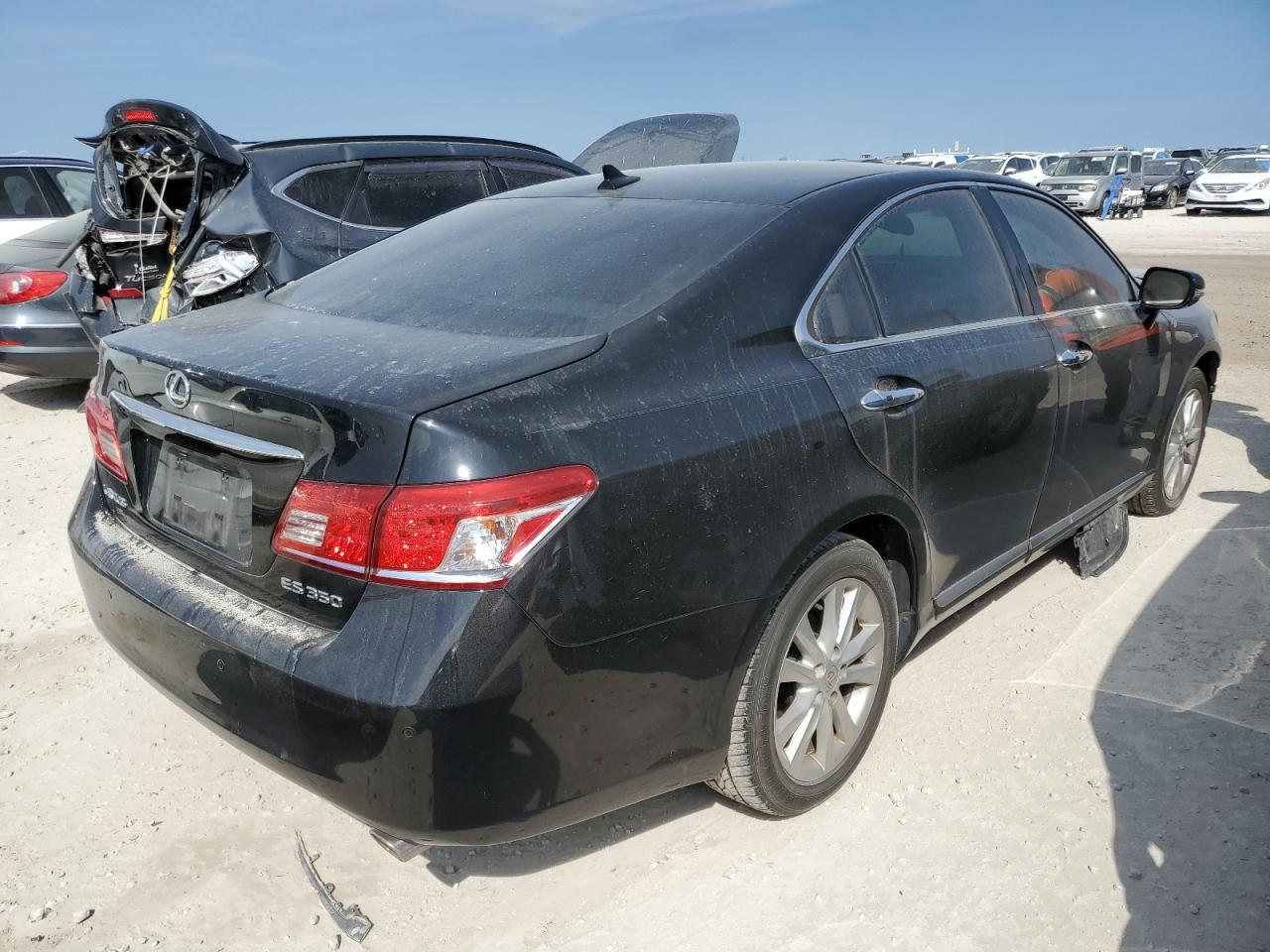 2010 Lexus ES - Image 3