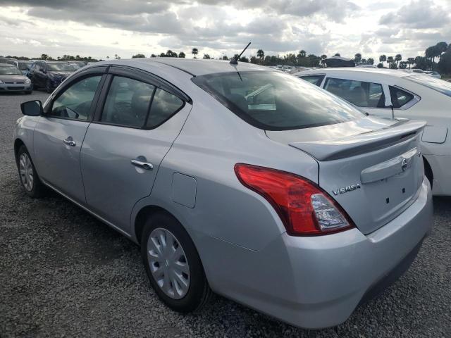  NISSAN VERSA 2019 Серый