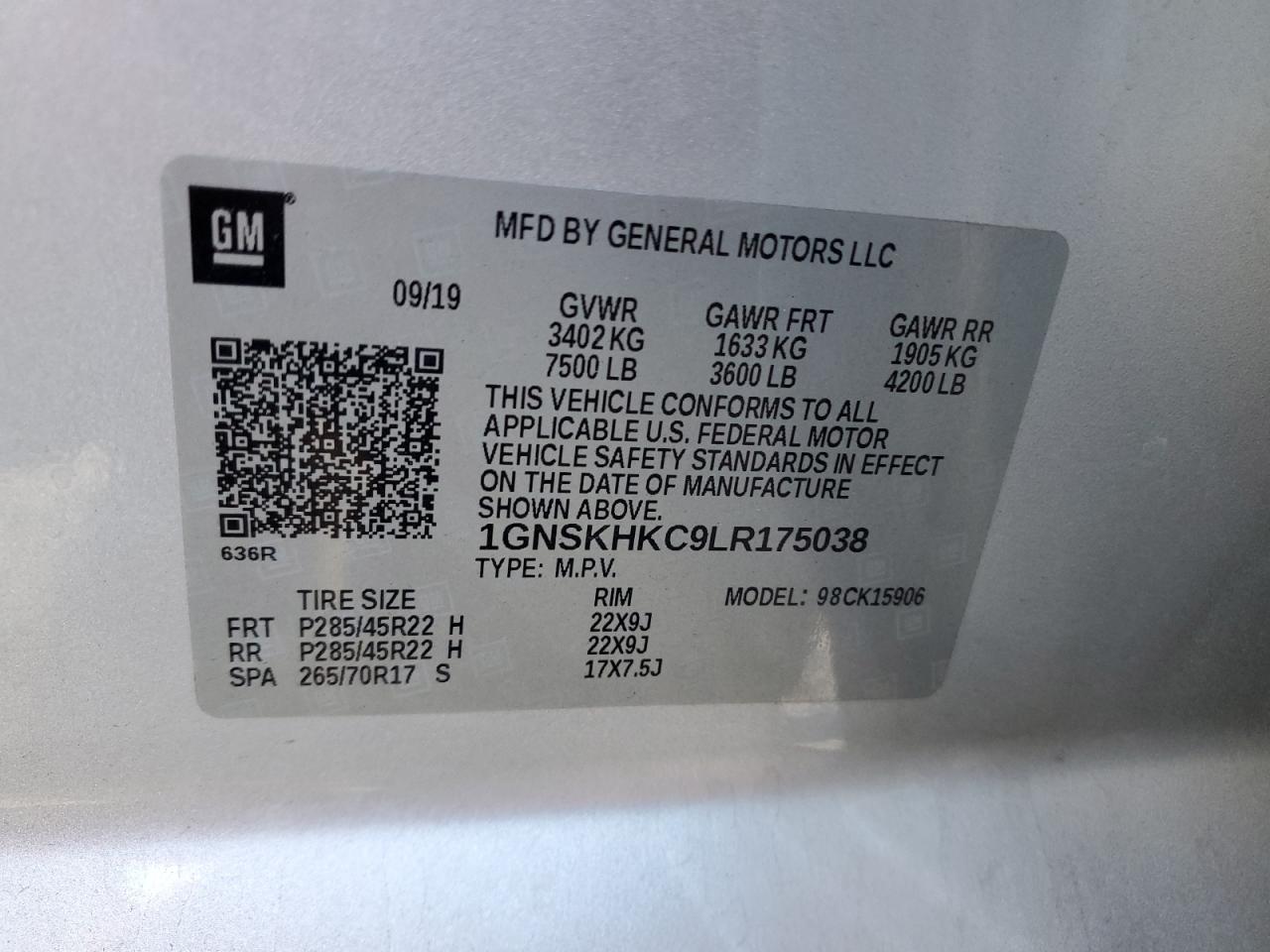 2020 Chevrolet Suburban - Image 13