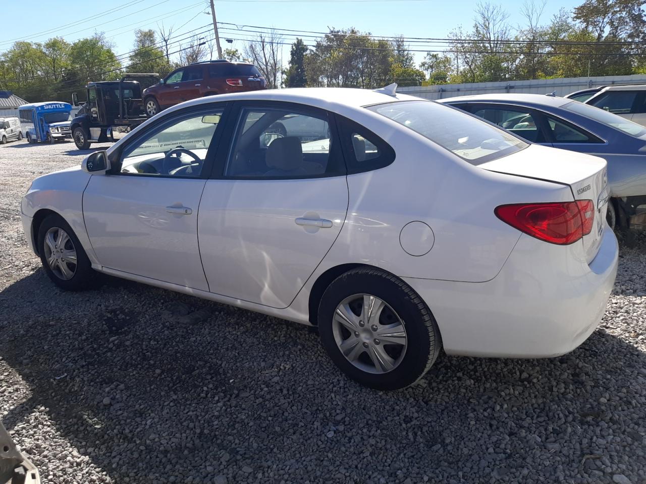 2010 Hyundai Elantra - Image 2