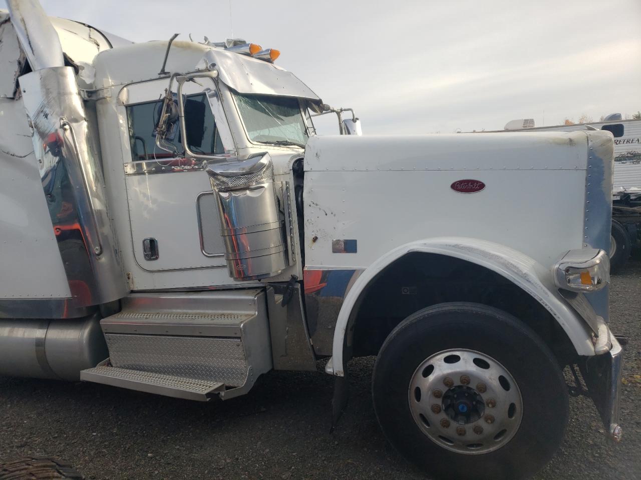 2018 Peterbilt 389 продається в Moncton, NB - All Over