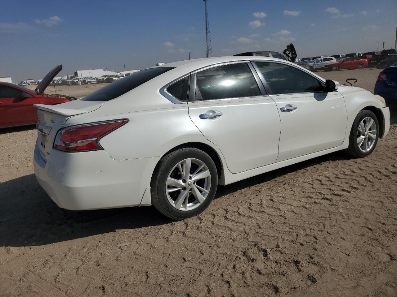 2014 Nissan Altima - Image 3