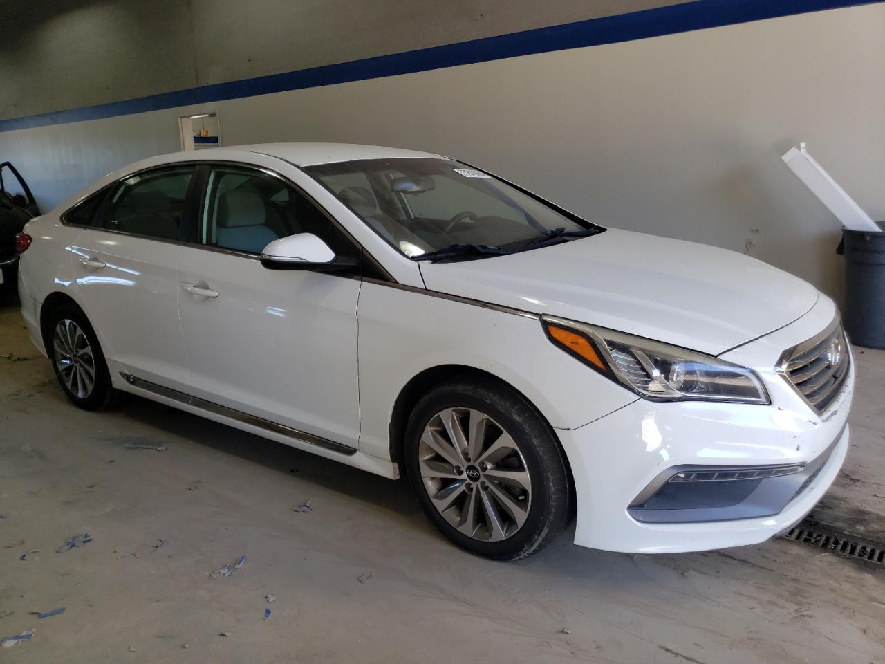 2016 Hyundai Sonata - Image 4