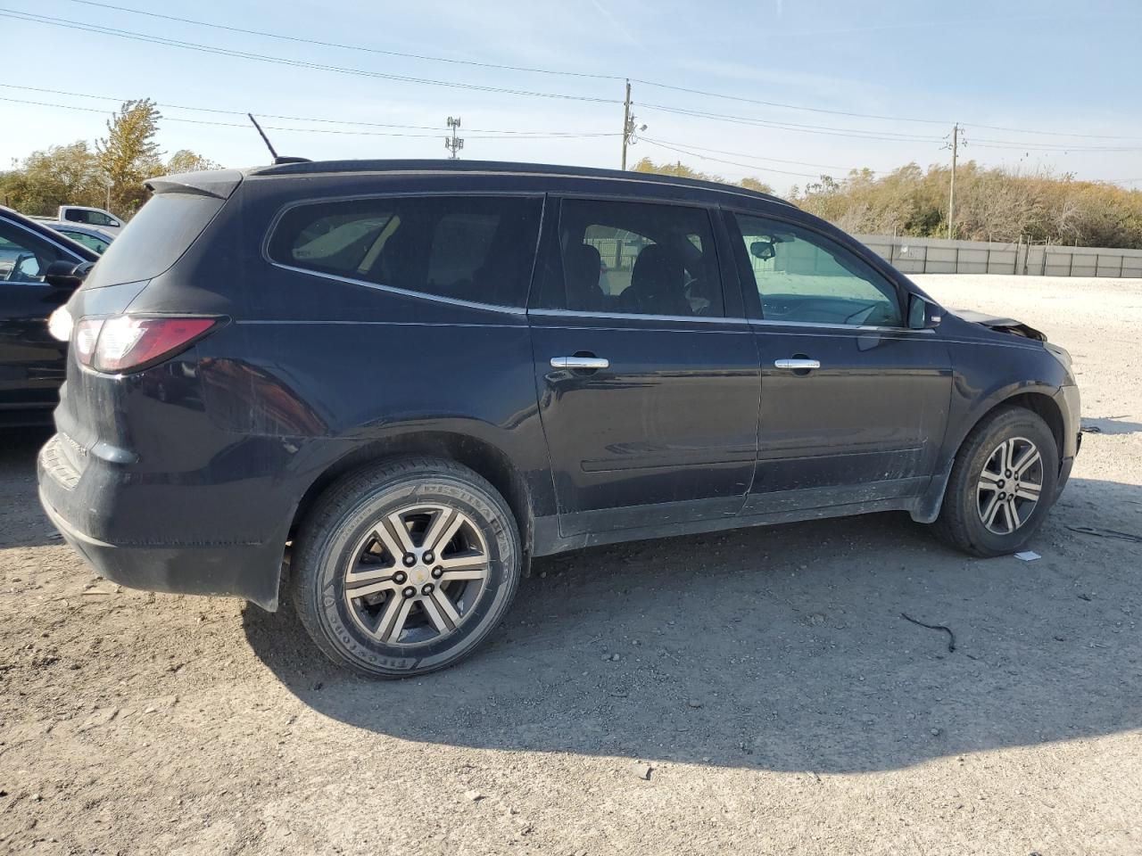 2016 Chevrolet Traverse - Image 3
