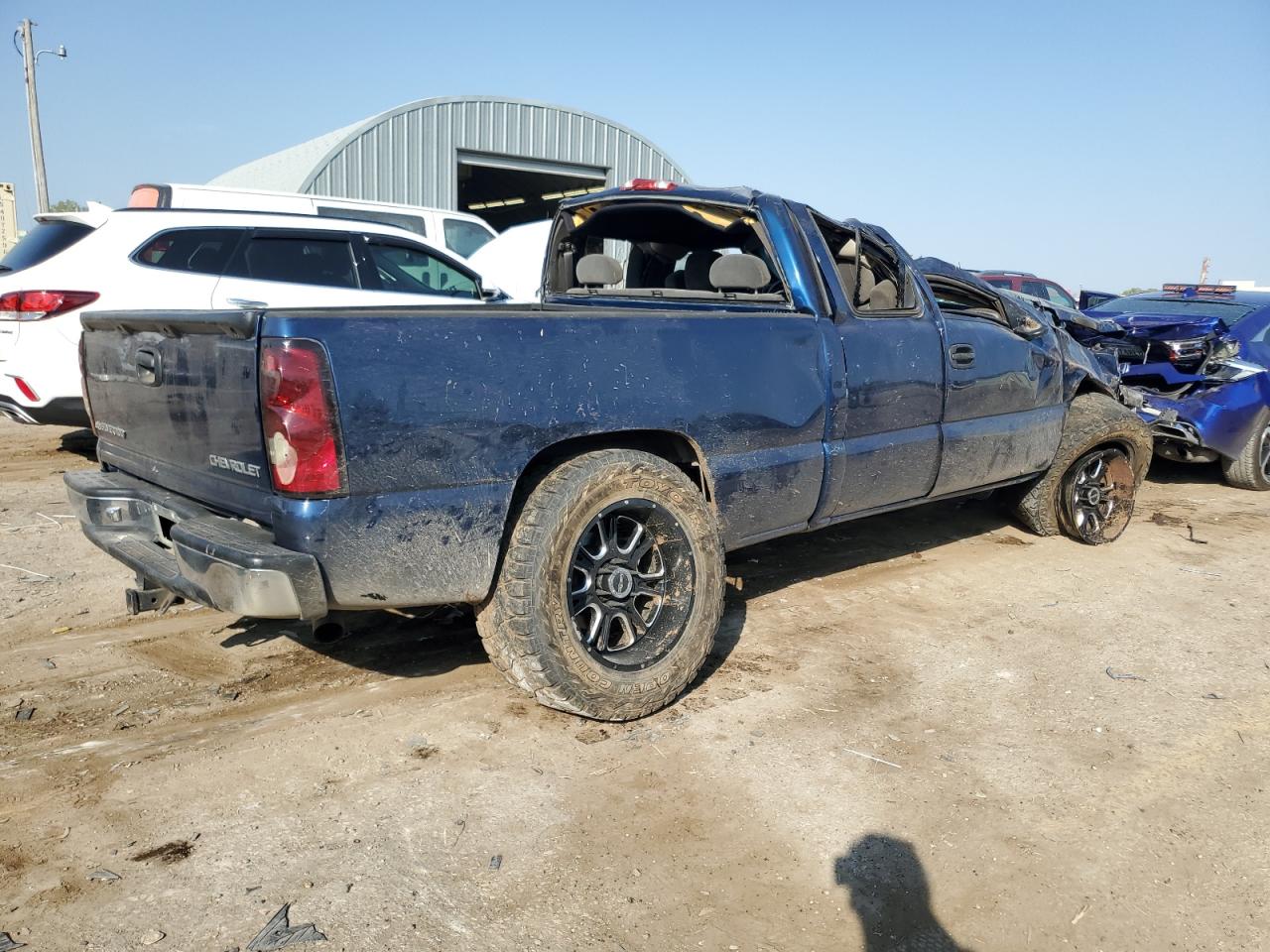2004 Chevrolet Silverado - Image 3