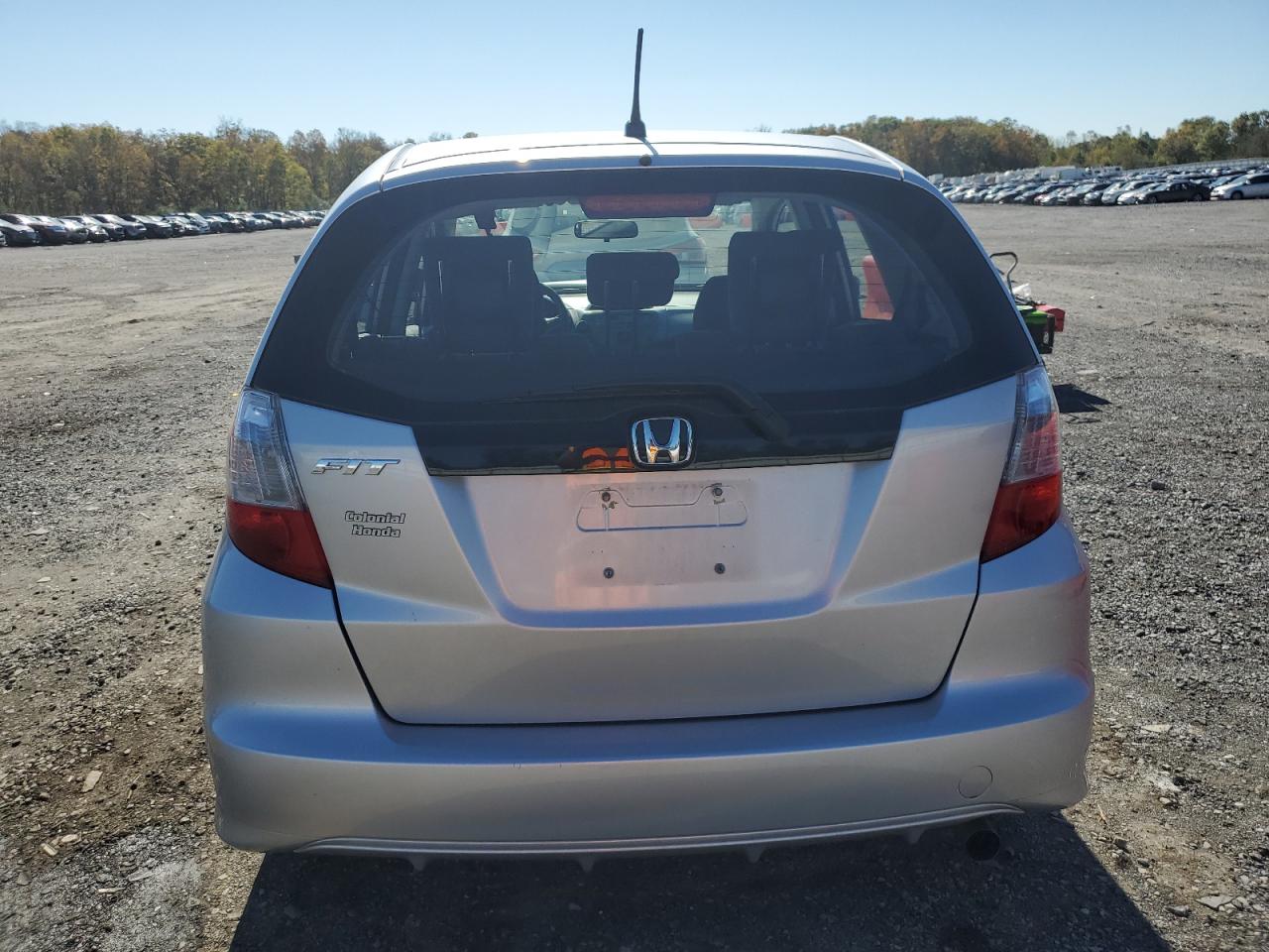 JHMGE8H37BC028472 2011 Honda Fit