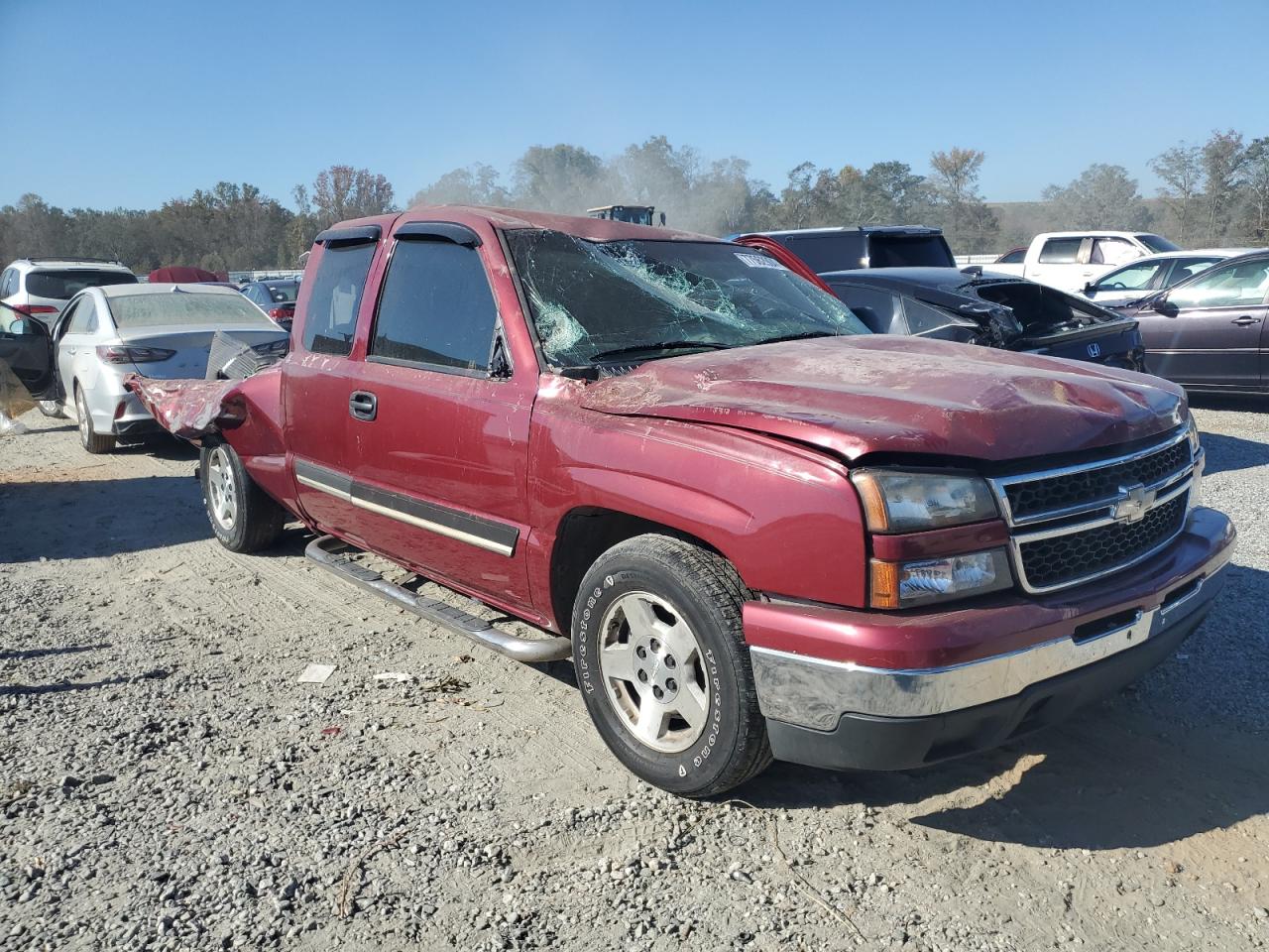 2006 Chevrolet Silverado - Image 4