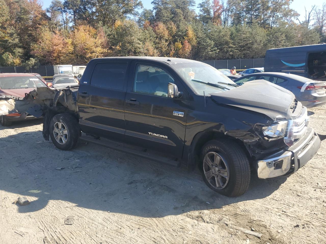 VIN 5TFDY5F16HX591834 2017 TOYOTA TUNDRA no.4