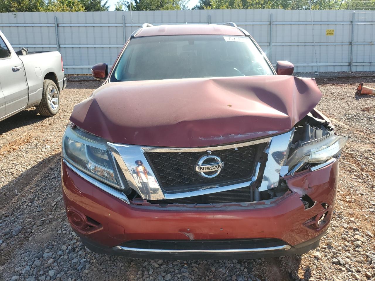 2016 Nissan Pathfinder - Image 5