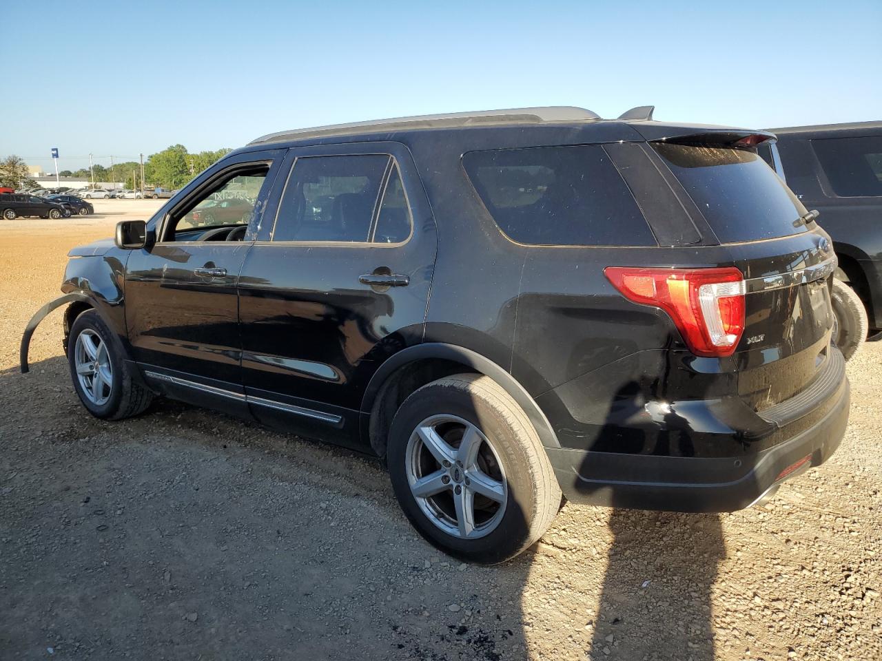 VIN 1FM5K7D85JGA91649 2018 FORD EXPLORER no.2