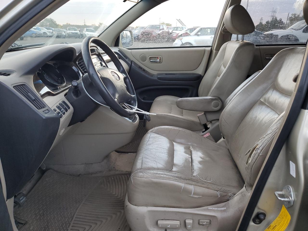 JTEHF21A710007562 2001 Toyota Highlander