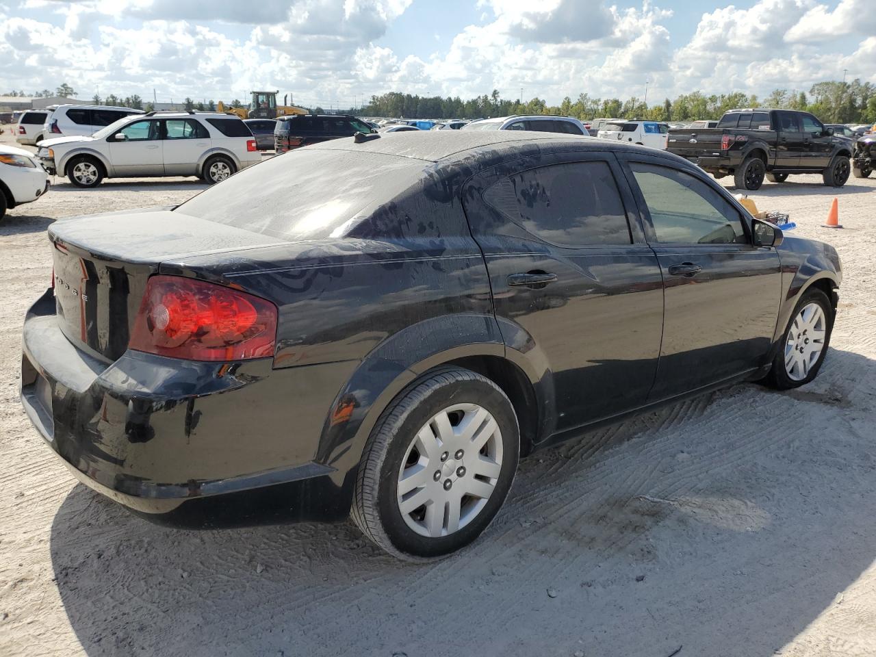 2012 Dodge Avenger - Image 3