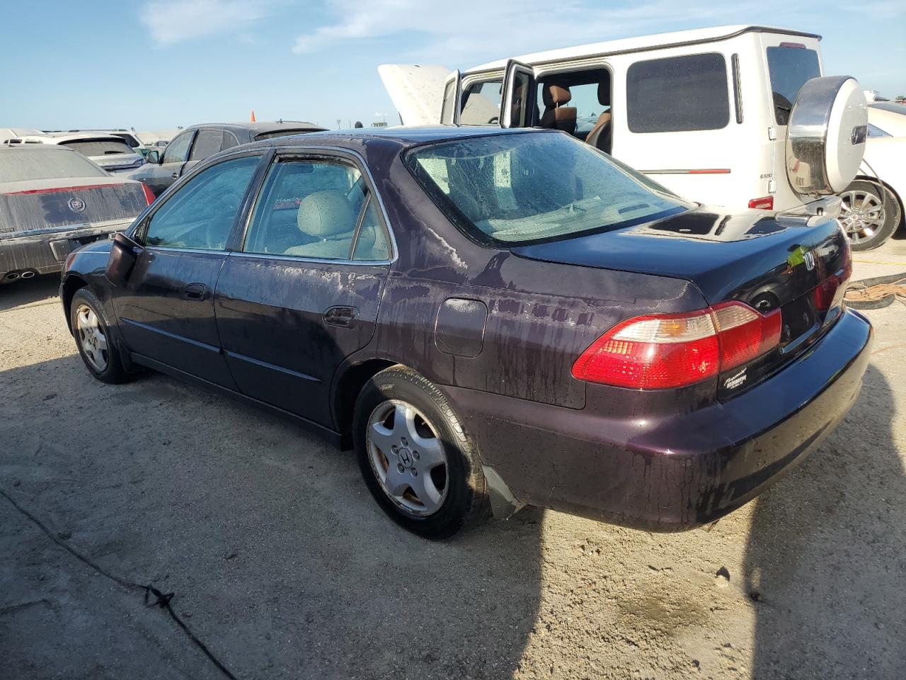 1998 Honda Accord - Image 2