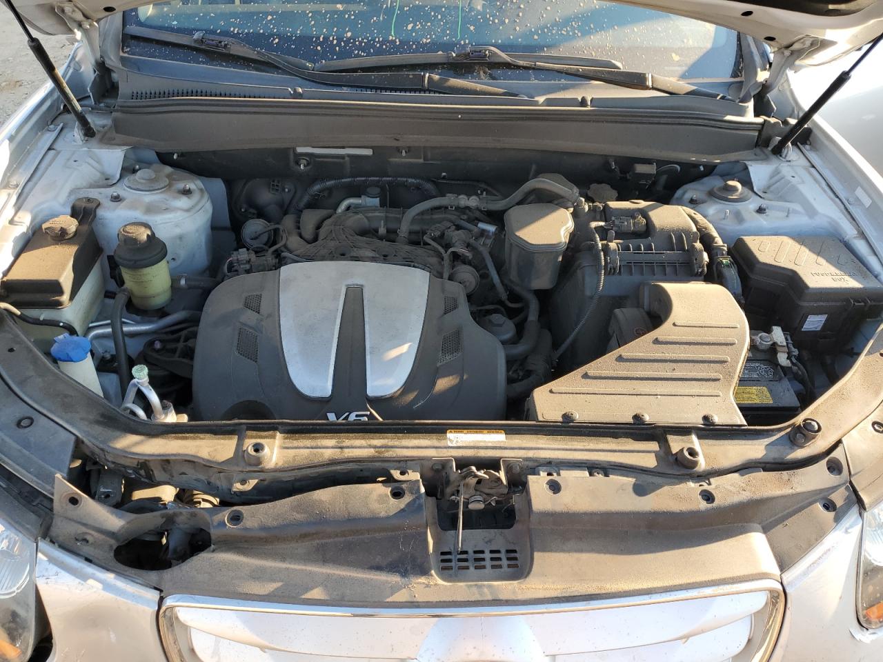 2011 Hyundai Santa Fe - Image 14