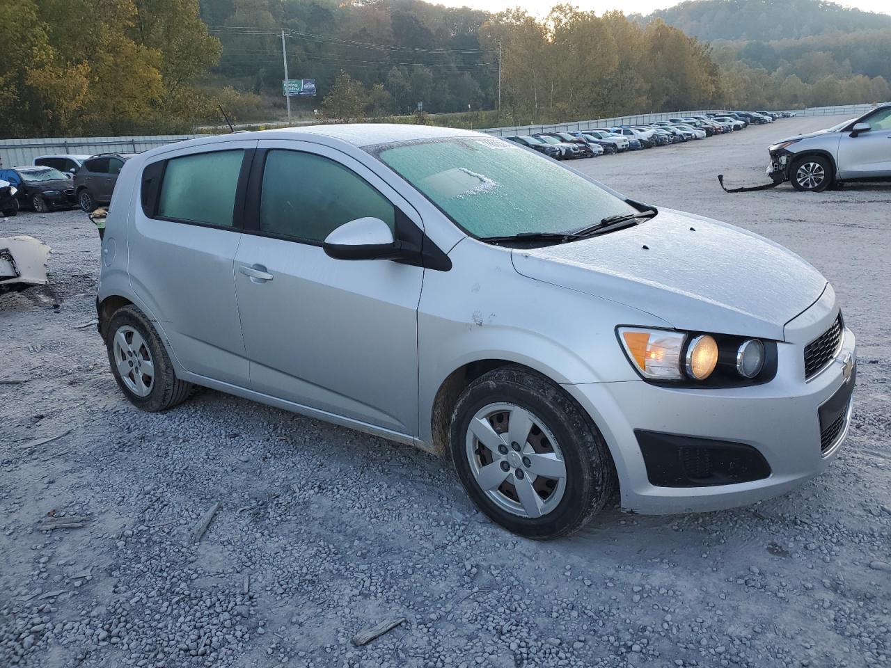 VIN 1G1JA6SH9G4157335 2016 CHEVROLET SONIC no.4