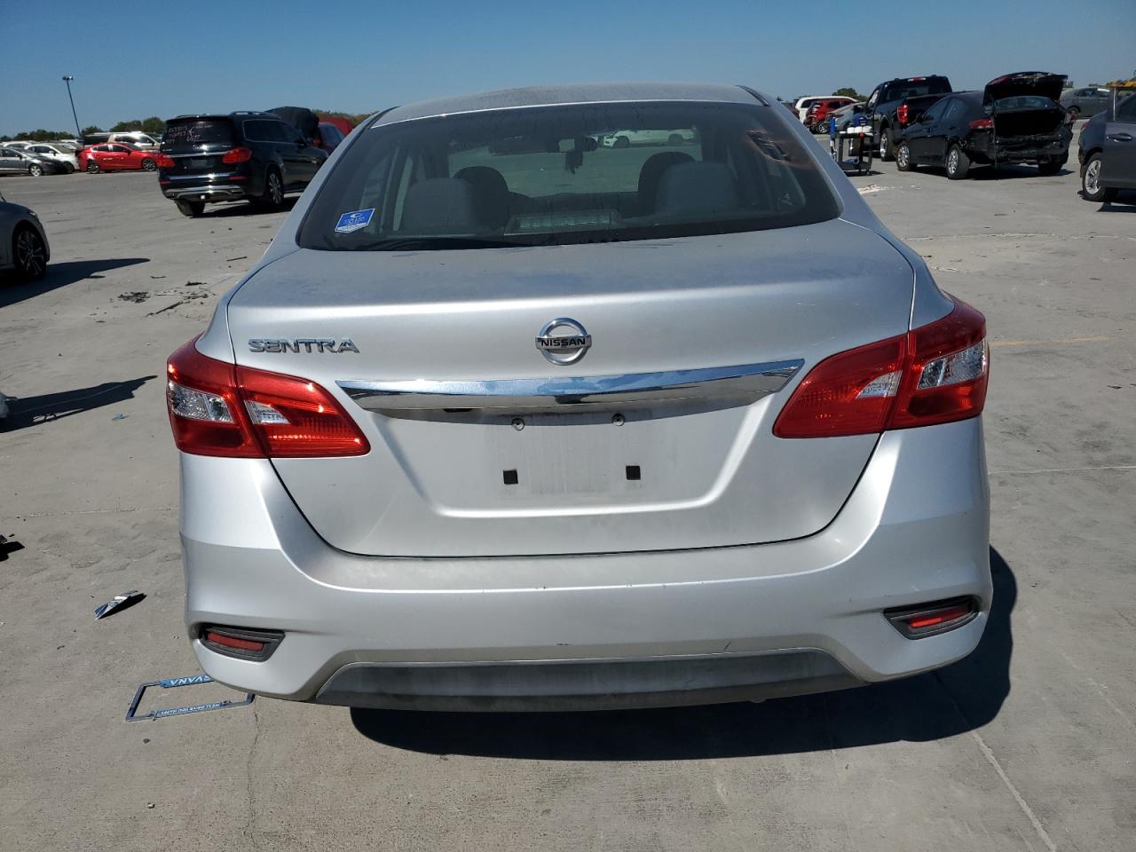 2019 Nissan Sentra - Image 6