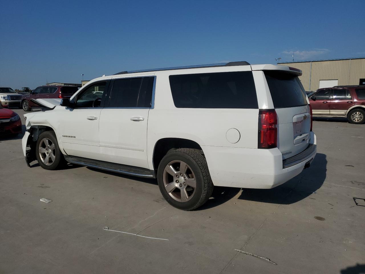 1GNSCJKC7JR104986 2018 CHEVROLET SUBURBAN - Image 2