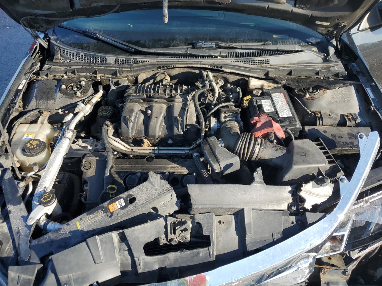 2010 Ford Fusion - Image 11