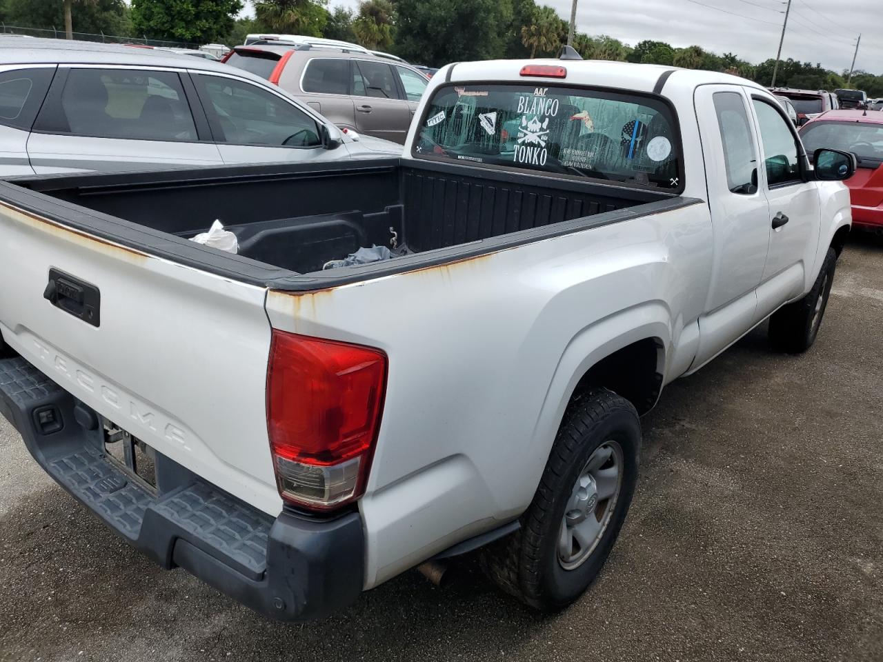 5TFRX5GNXGX063111 2016 Toyota Tacoma Access Cab