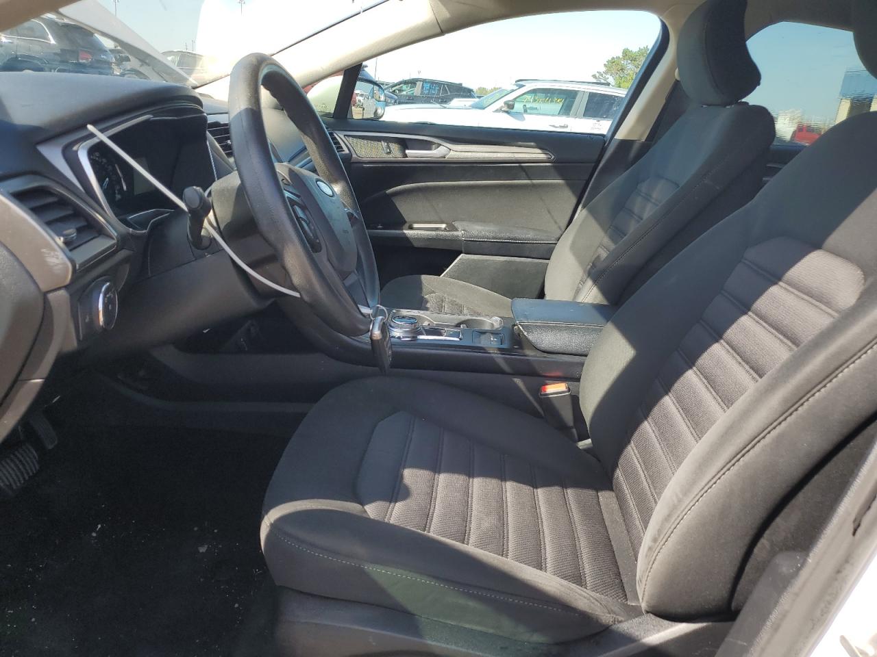 3FA6P0H78HR172365 FORD FUSION 2017