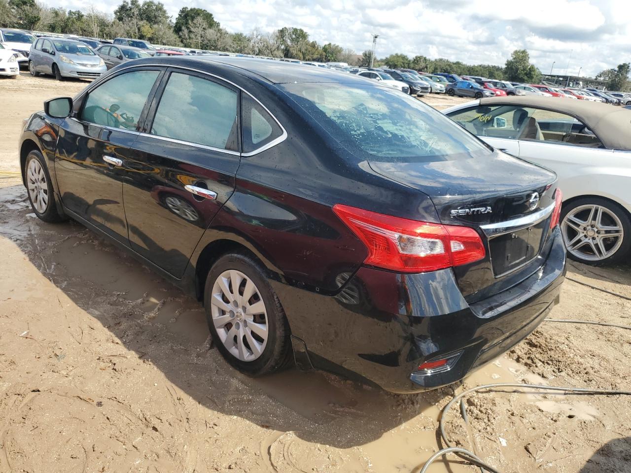 2019 Nissan Sentra - Image 2
