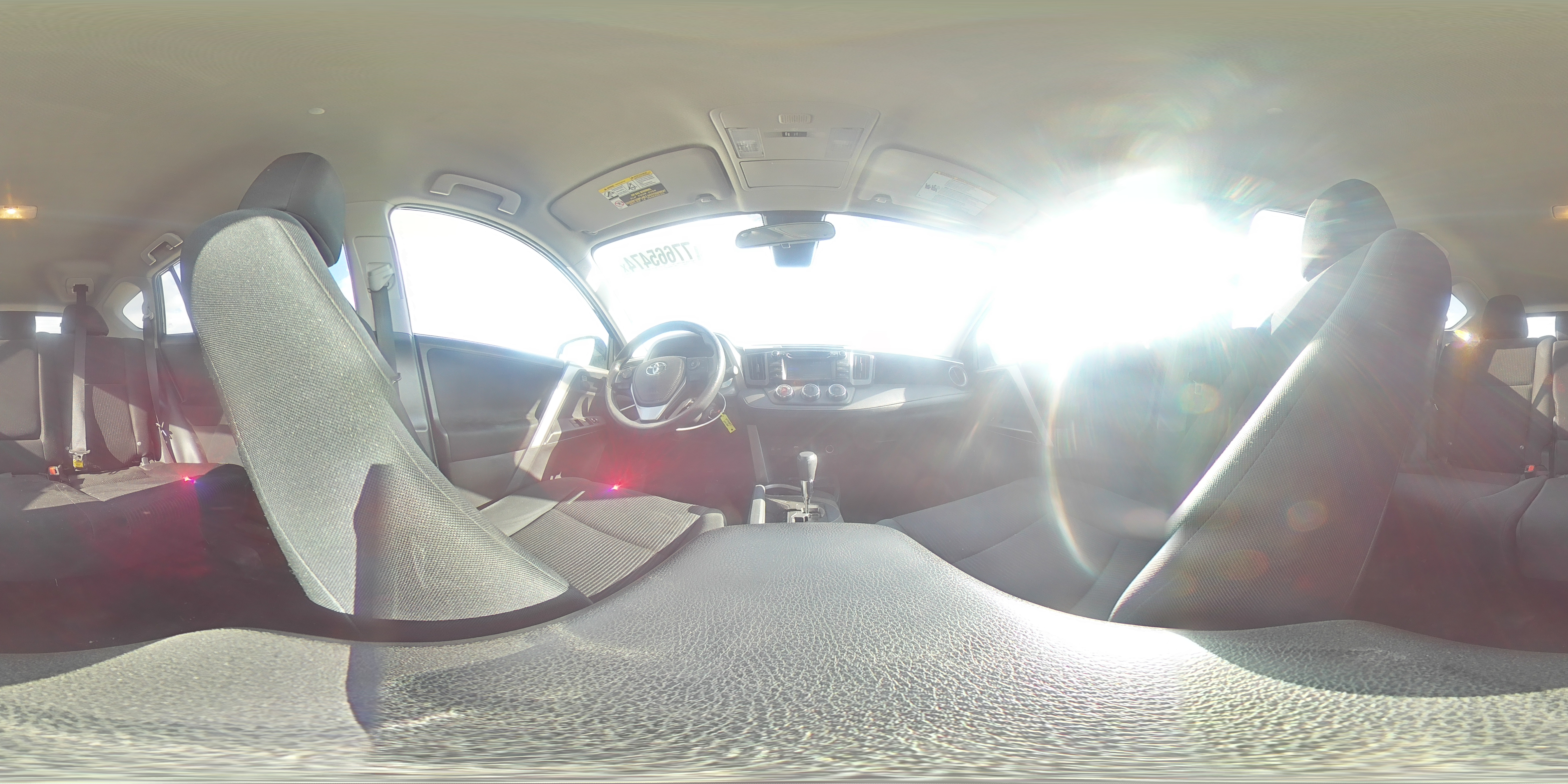 2018 Toyota RAV 4 - Image 12