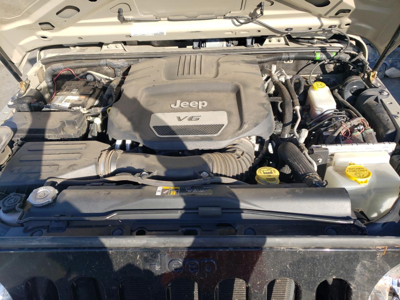 2018 Jeep Wrangler - Image 11