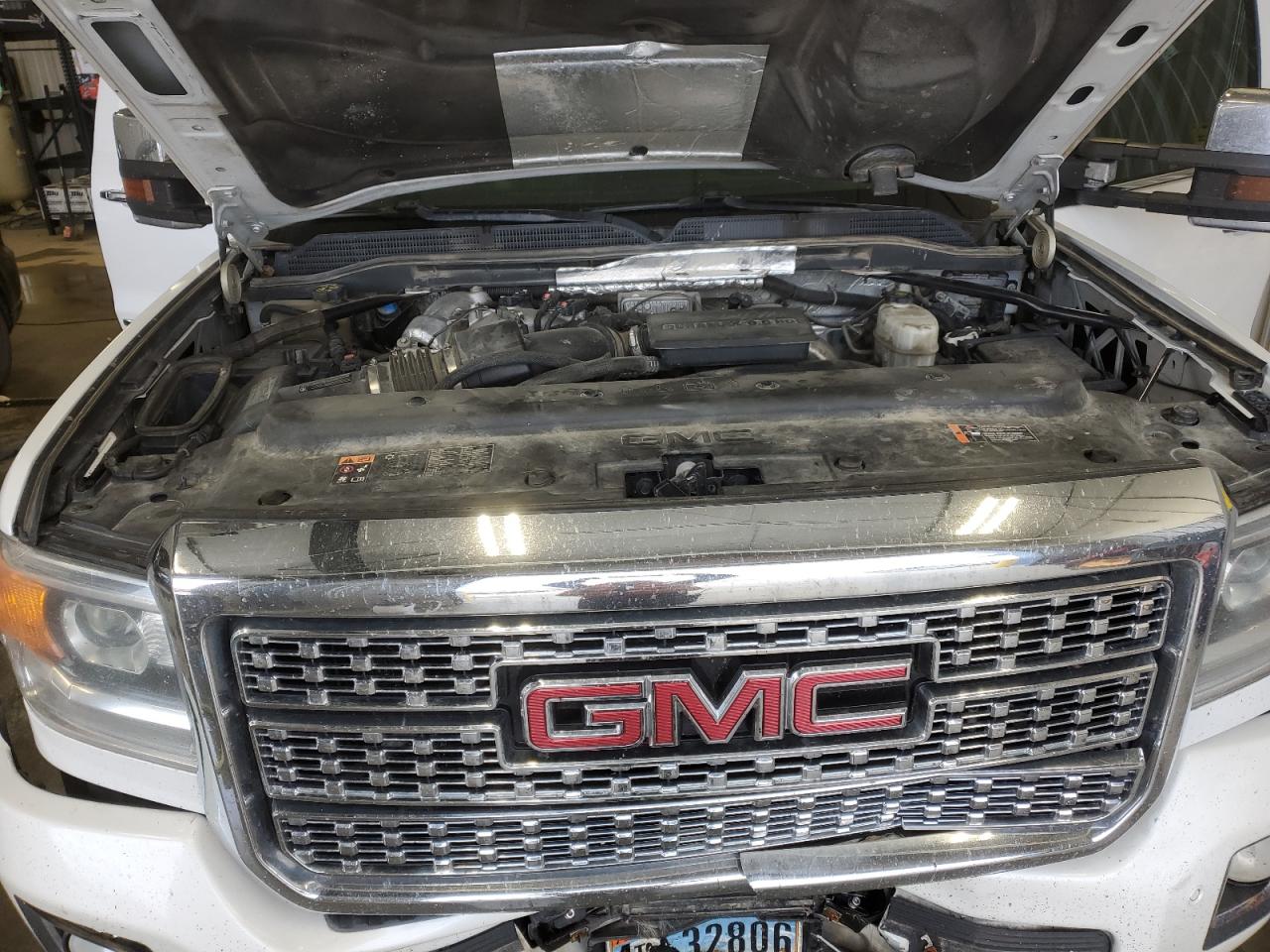 2018 GMC Sierra - Image 13