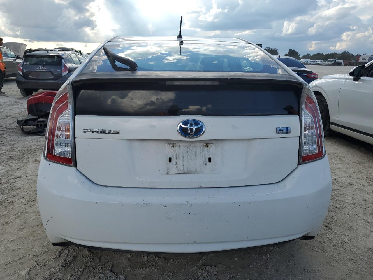 2014 Toyota Prius VIN: JTDKN3DU2E1830389 Lot: 73943584