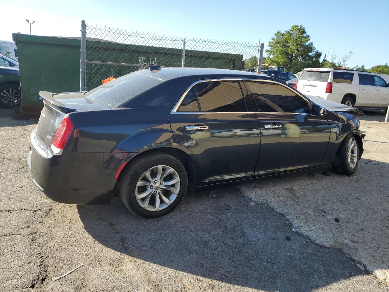 2016 Chrysler 300 - Image 3