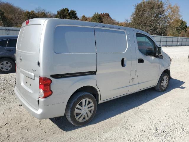  NISSAN NV 2019 Серебристый