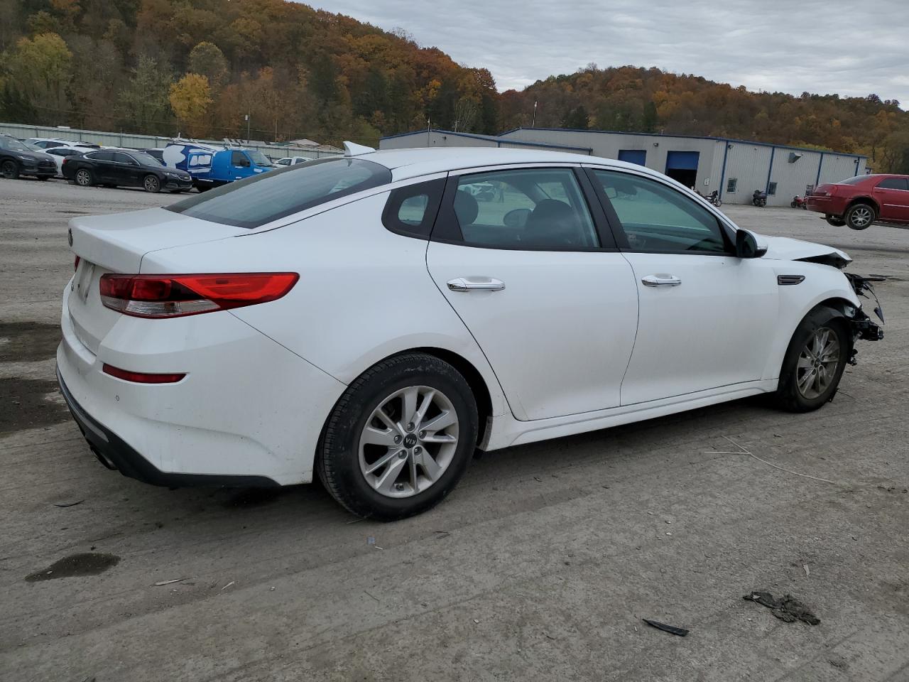 VIN 5XXGT4L30KG281527 2019 KIA OPTIMA no.3