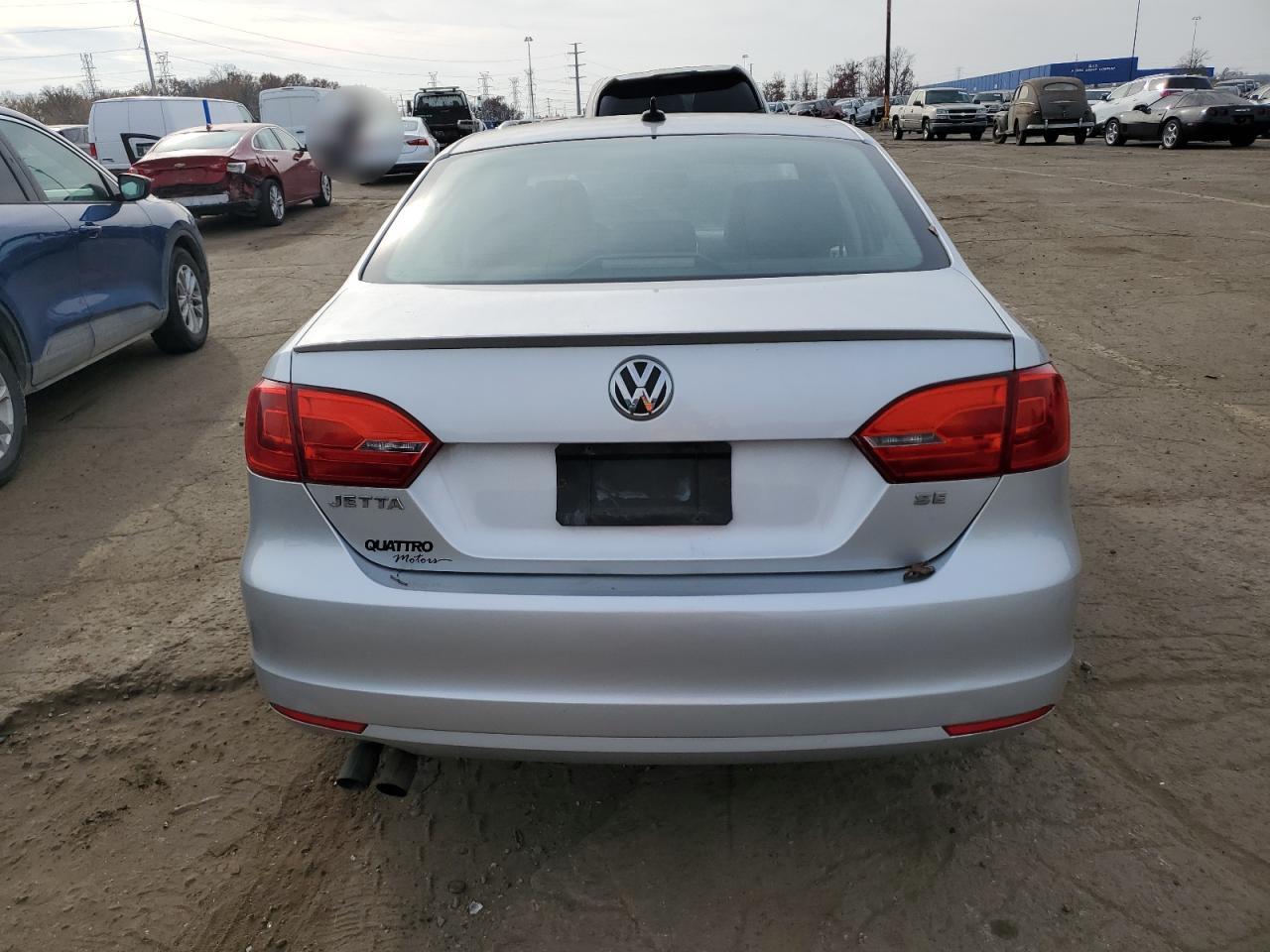 2014 Volkswagen Jetta - Image 6
