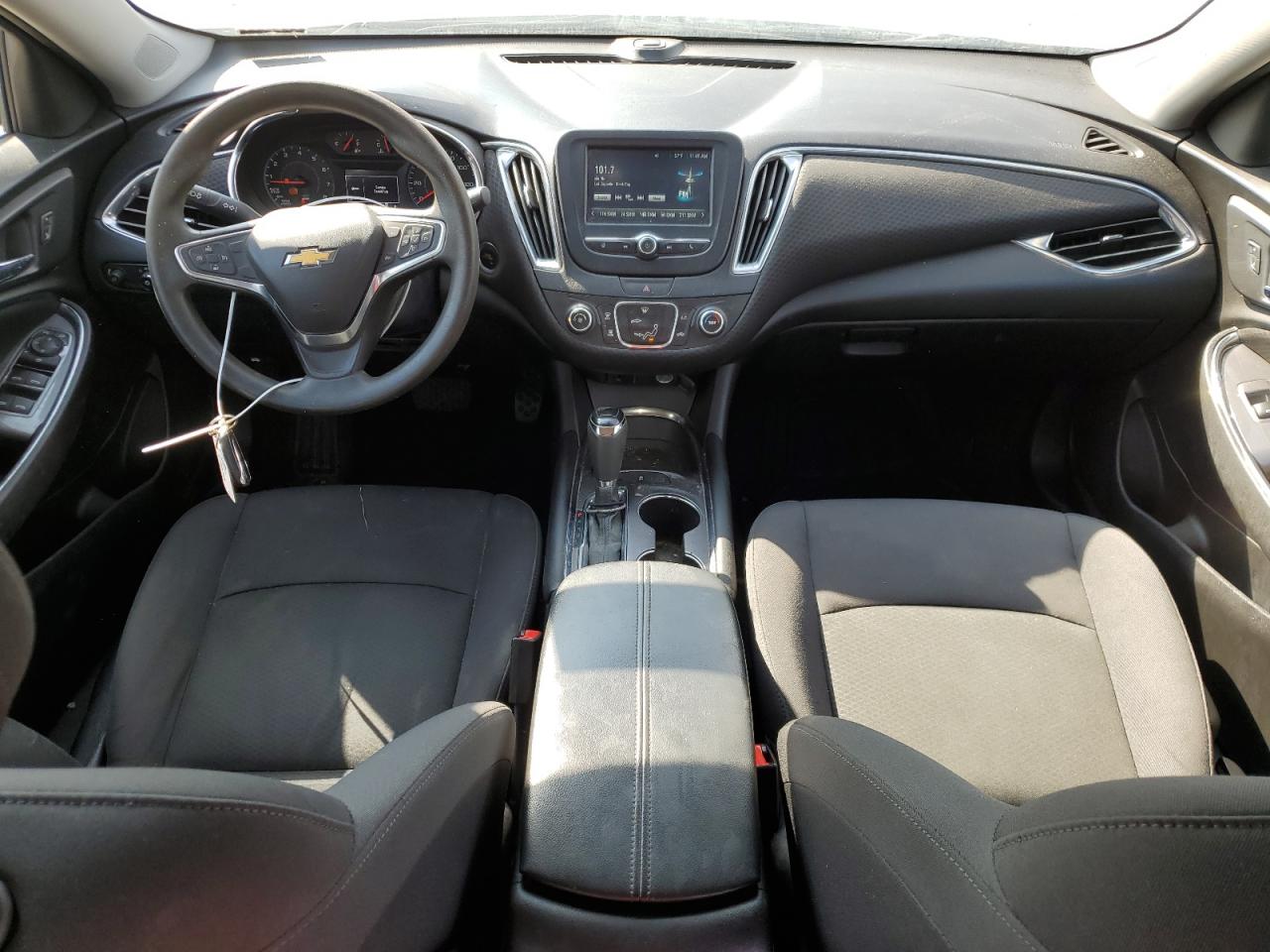 2017 Chevrolet Malibu - Image 8