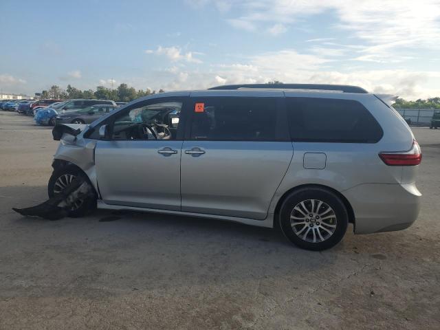 5TDYZ3DC8LS057076 Toyota All Models SIENNA XLE 2