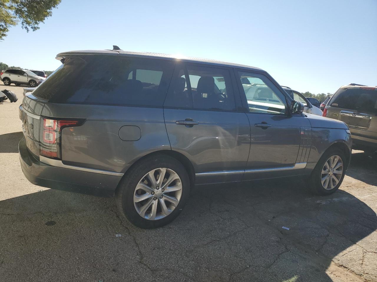 2015 Land Rover Range Rover - Image 3
