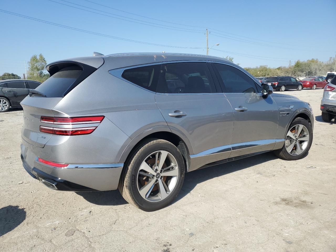 2021 Genesis GV80 - Image 3