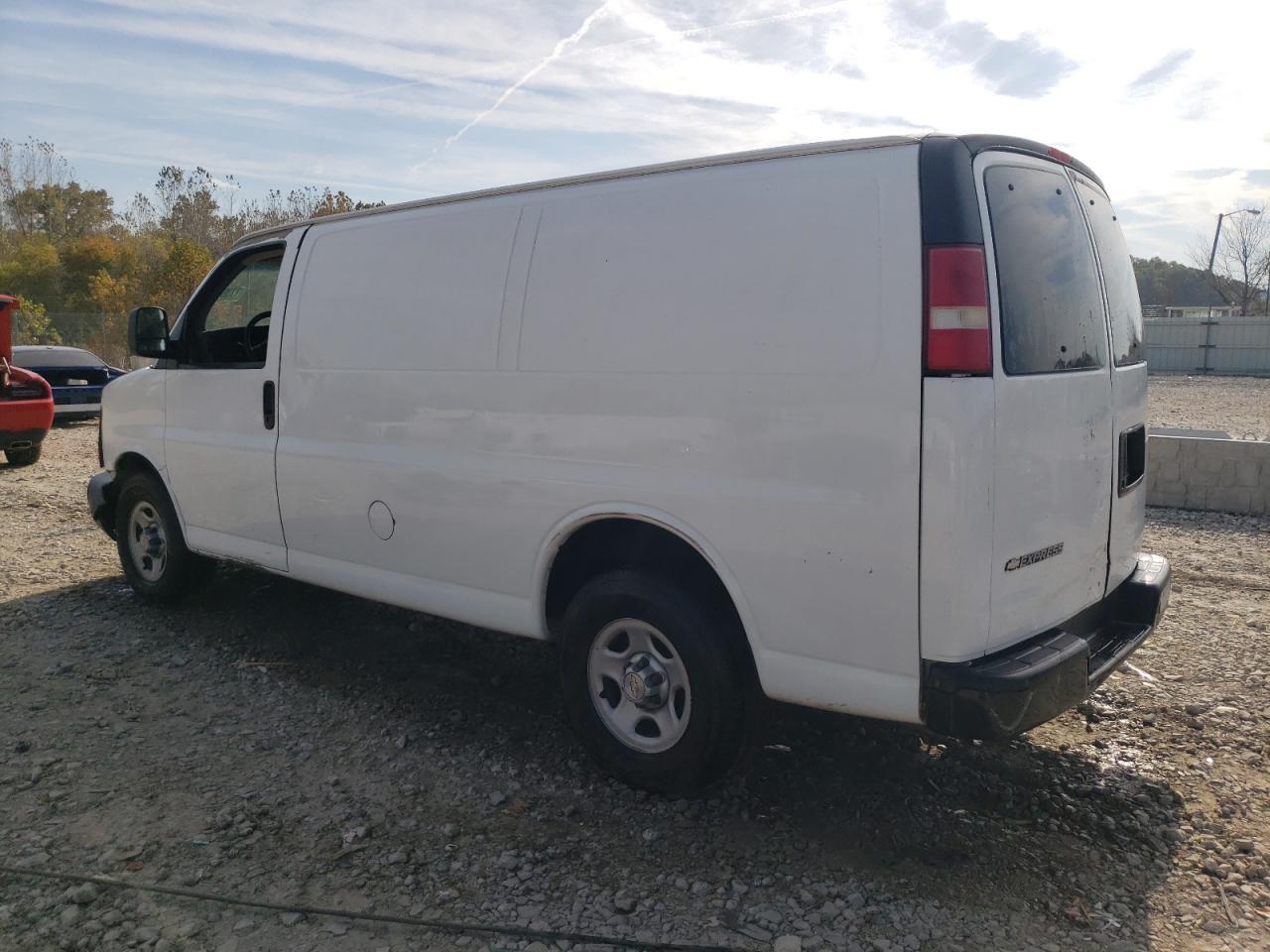 2008 Chevrolet Express - Image 2