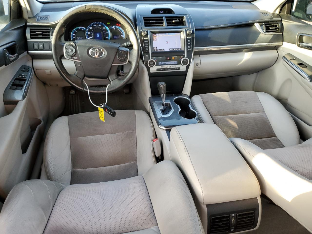2012 Toyota Camry - Image 8