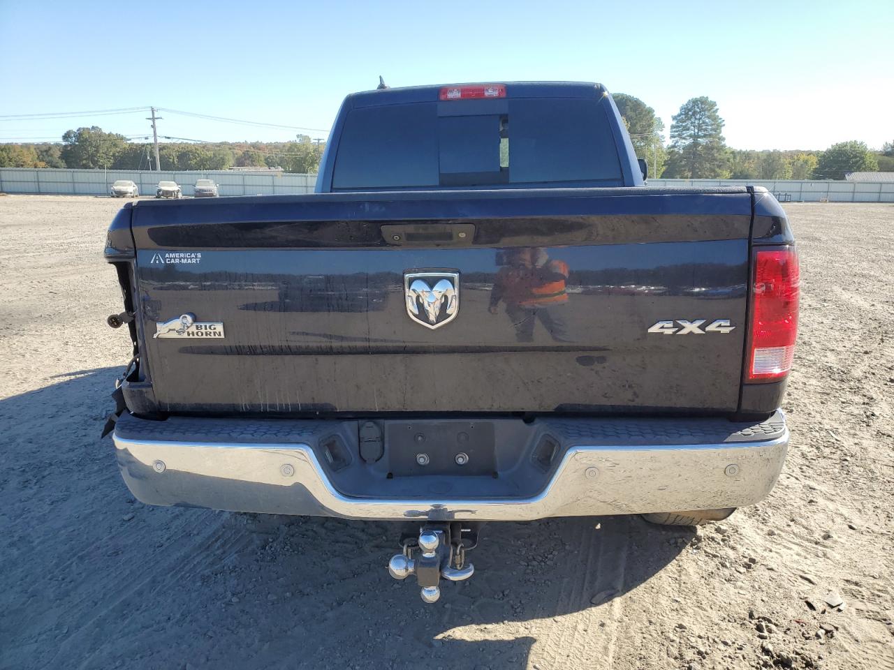 1C6RR7GG8FS627056 2015 Ram 1500 Slt