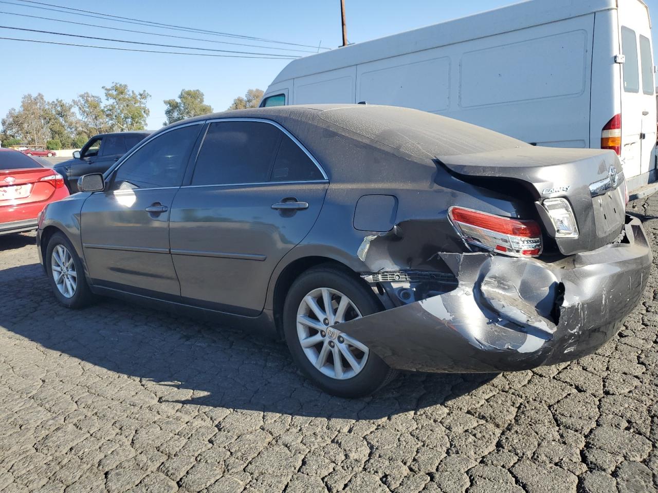 Image 2 of 2010 Toyota Camry salvage vehicle - Lot #75334104 at Copart