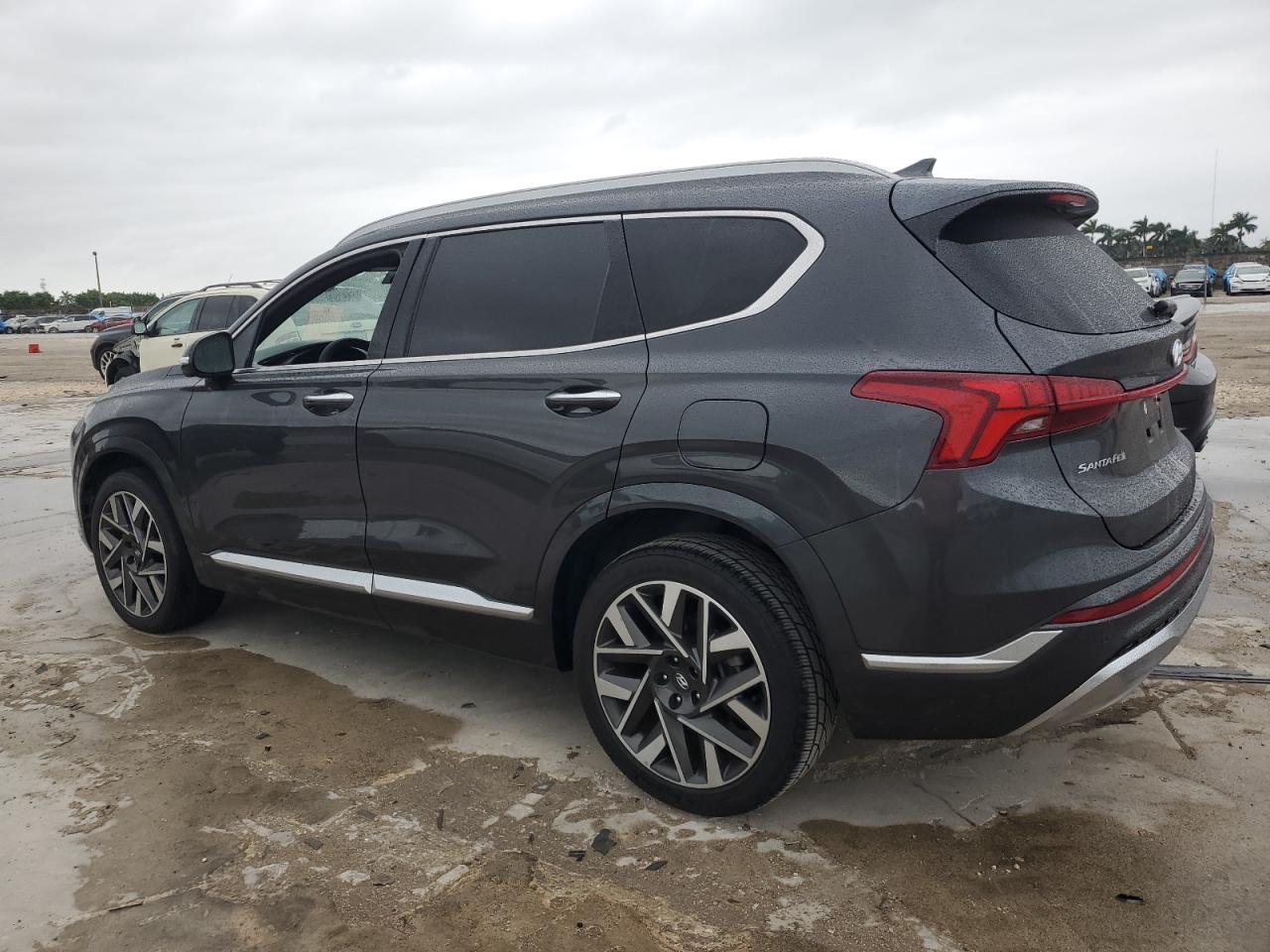 2022 Hyundai Santa Fe - Image 2